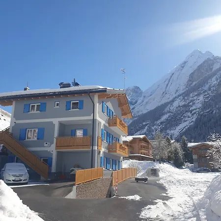 Ciamorc Relax & Sport Appartament For Max 2 Adults 1 Child 1 Infant Canazei